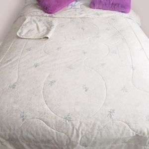 BEDDING TWIN- Floral and Cream Reversible W large pillow case- From The …